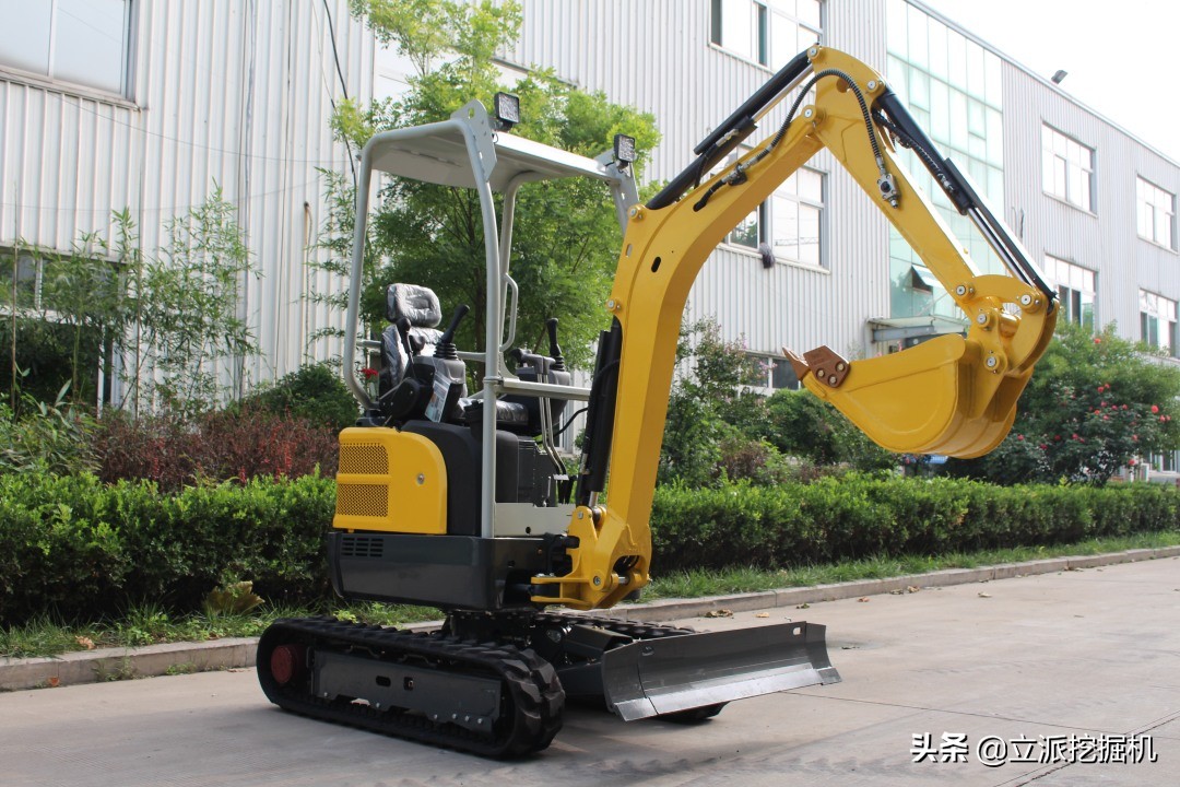 国内挖掘机市场现状,挖掘机租赁现在为什么这么难做