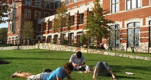 高中去德国留学要什么条件,14岁去德国读高中好不好