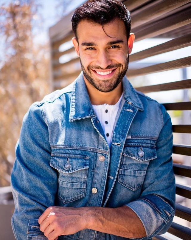 布兰妮官宣婚礼日期,布兰妮宣布订婚宴