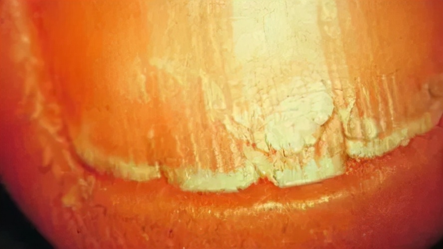 美甲的指甲怎么养护才好看,如何不做美甲就能让指甲变得精致