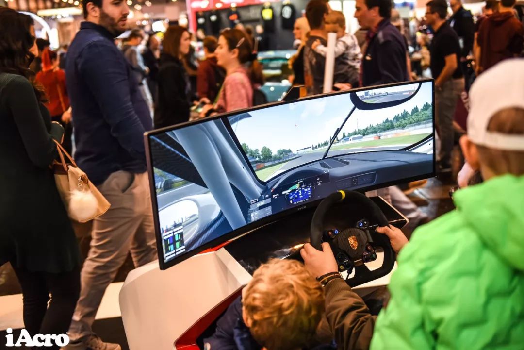 iAcroNavi——德国埃森改装车展之眼花缭乱上篇