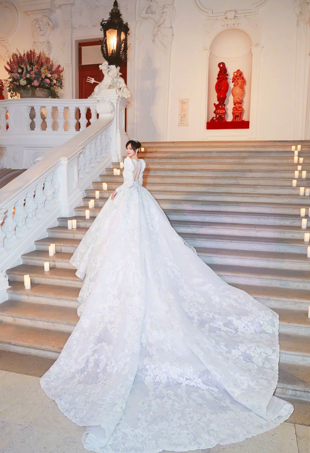 看看最美的新娘子，2019争取把2018送出去的份子钱收回来～