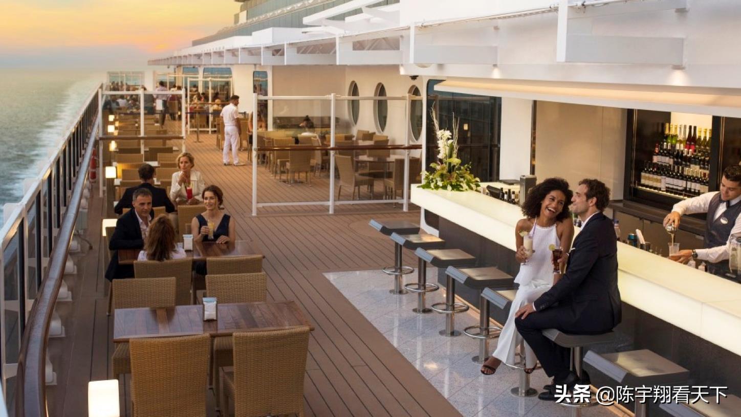 造价10亿美金亚洲最大邮轮，荣耀号上20个特色吧怎么玩？
