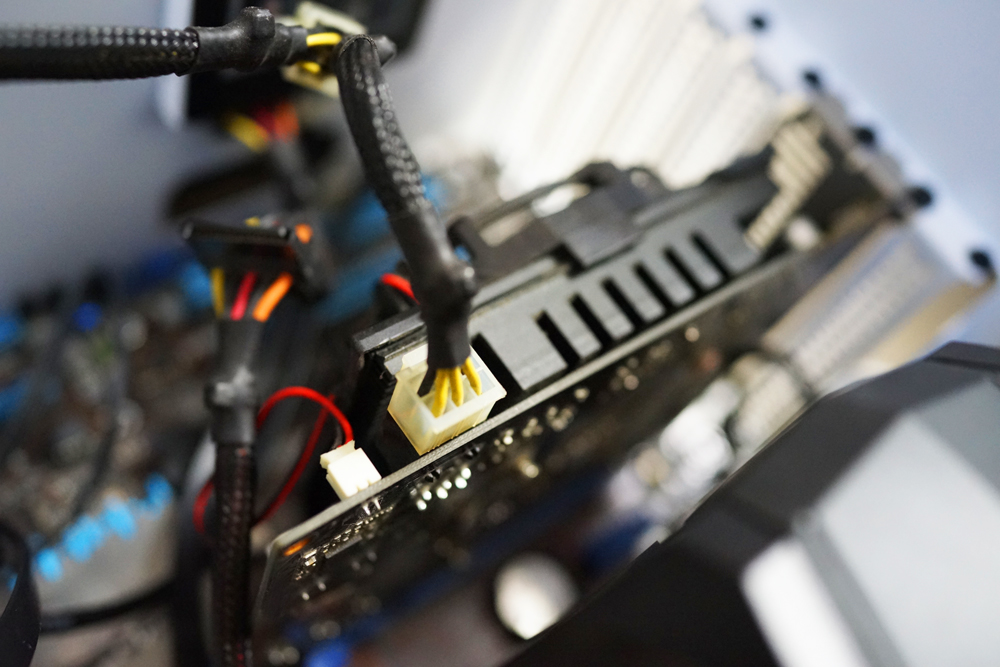 tt挑战者h3机箱,挑战者h3机箱图片