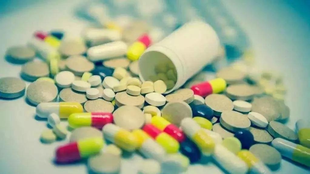 股骨头坏死最害怕疼痛，经验证这3种缓解办法有效