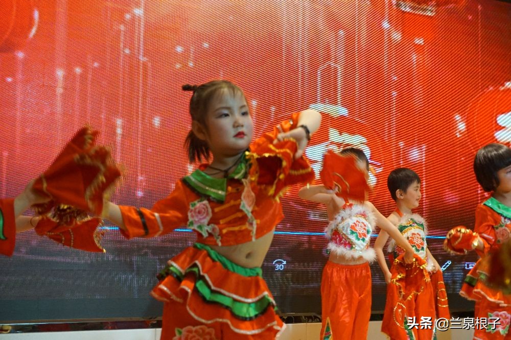 金色阳光幼儿园嘉年华,迎新年亲子活动幼儿园