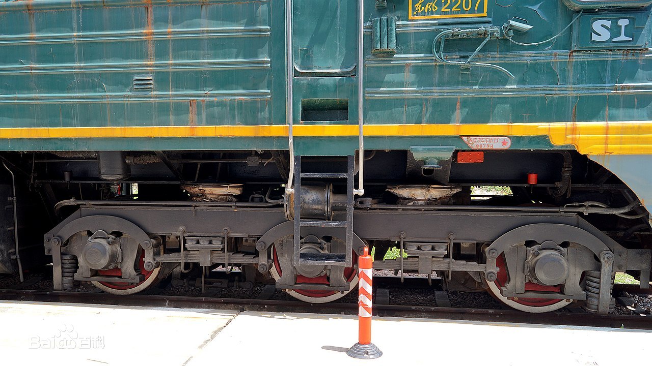 东风4型内燃机车进化史,中国东风内燃机车历史