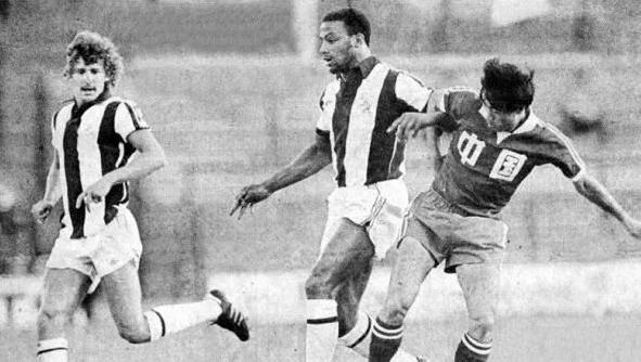 中国足球进入职业化,中国足球发展的过程