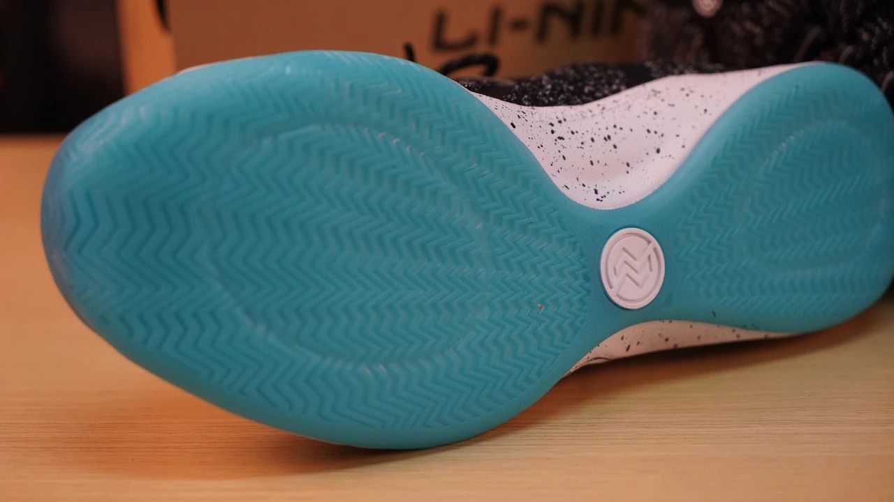 wen实战鞋测评,编织鞋面运动休闲鞋