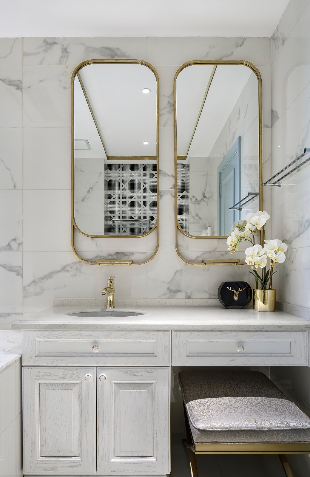 450平轻奢大宅彰显品位生活,360平轻奢大宅