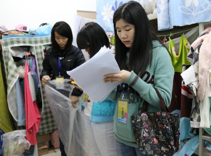 男宿管闯入女生宿舍后续处理情况,男宿管闯女宿舍取消你入住资格