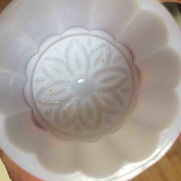 夏天，绿豆别熬粥了，这样做清凉有弹性，比冰淇淋还爽口，凉快