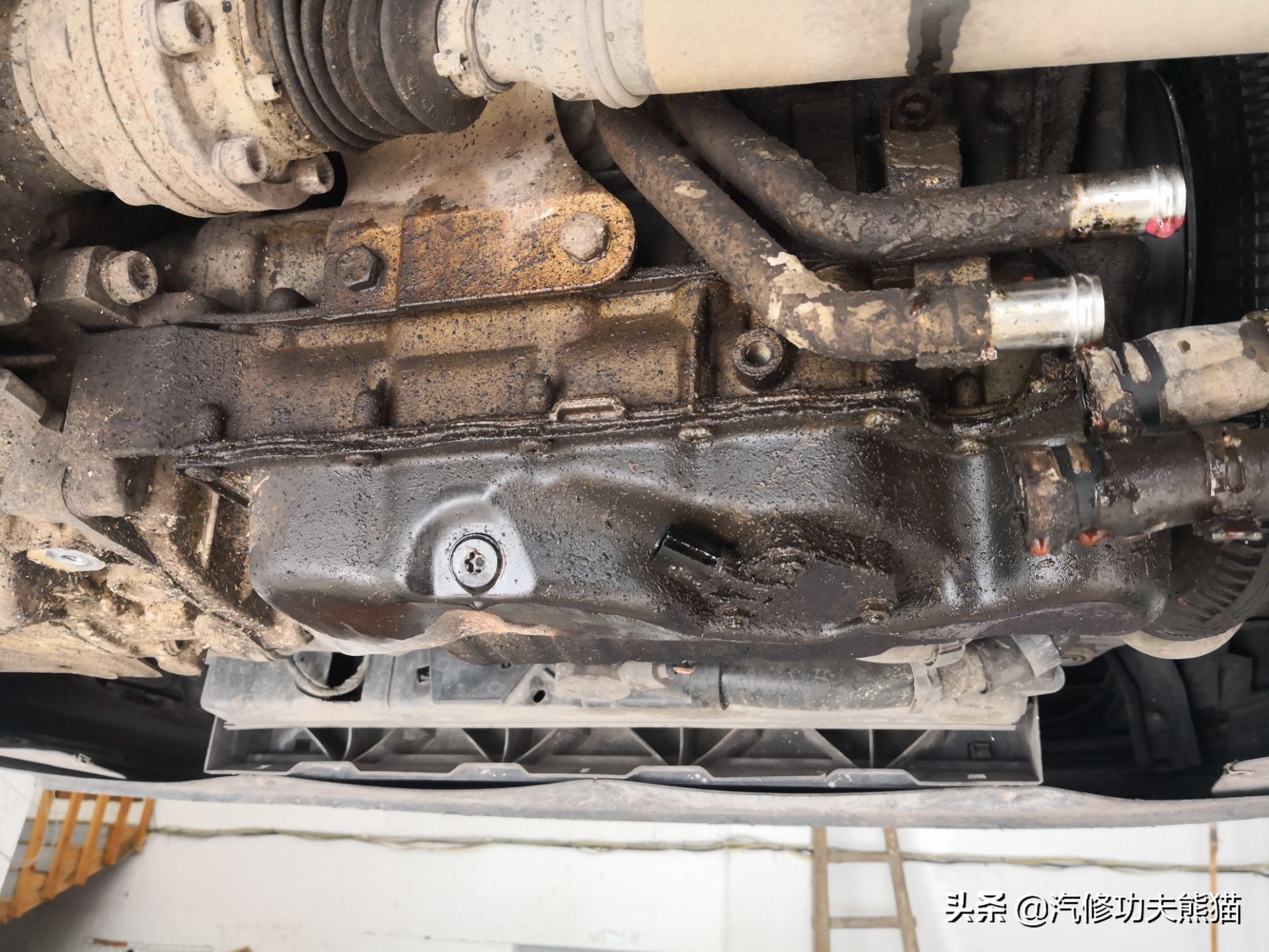 大众夏朗烧机油维修汕头,夏朗烧机油大修多少钱