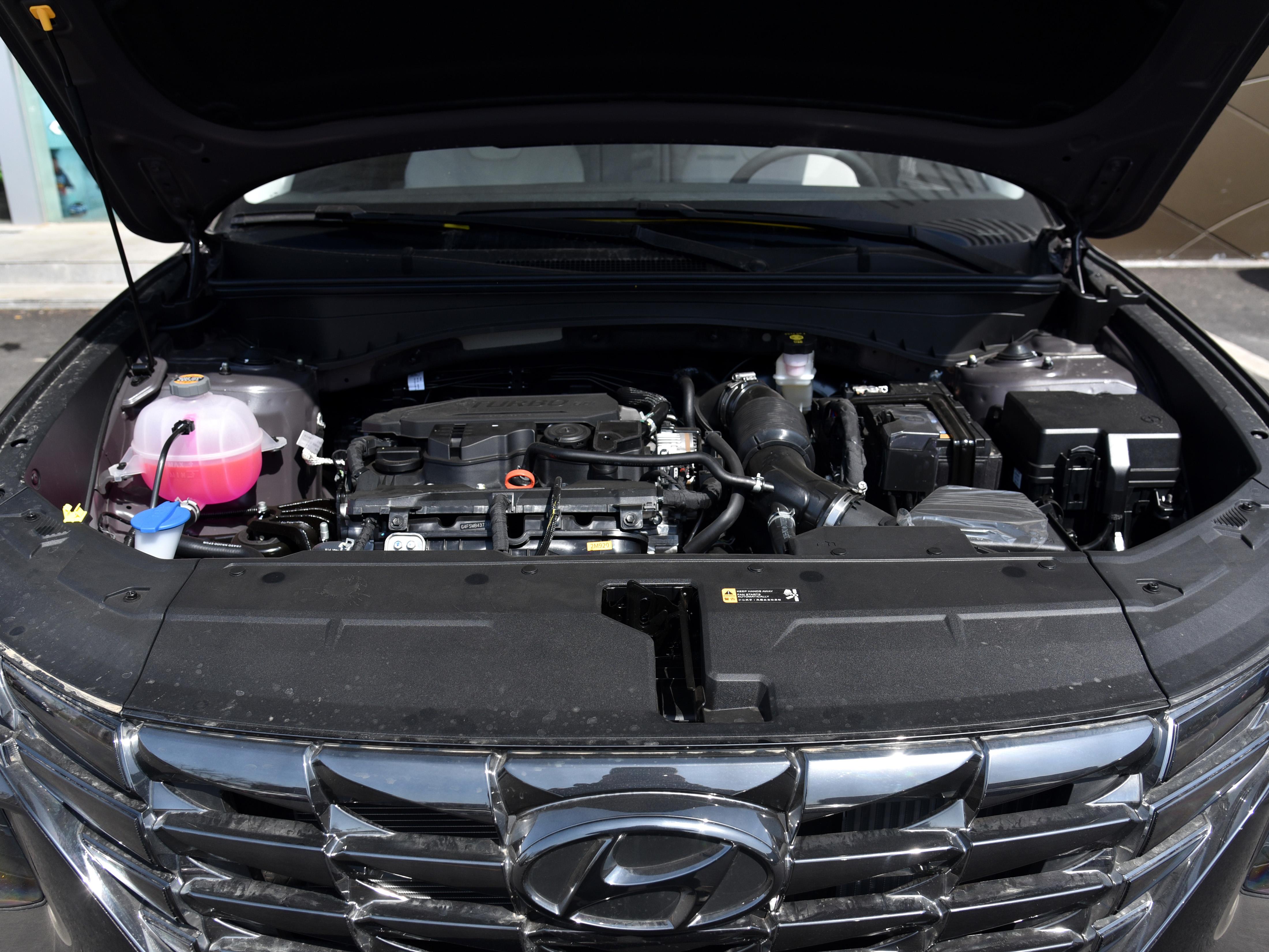 车展实拍现代新款途胜,现代全新途胜实拍搭1.6t尺寸