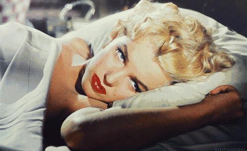 香奈儿文案整个冬天的温暖,香奈儿文案经典句子