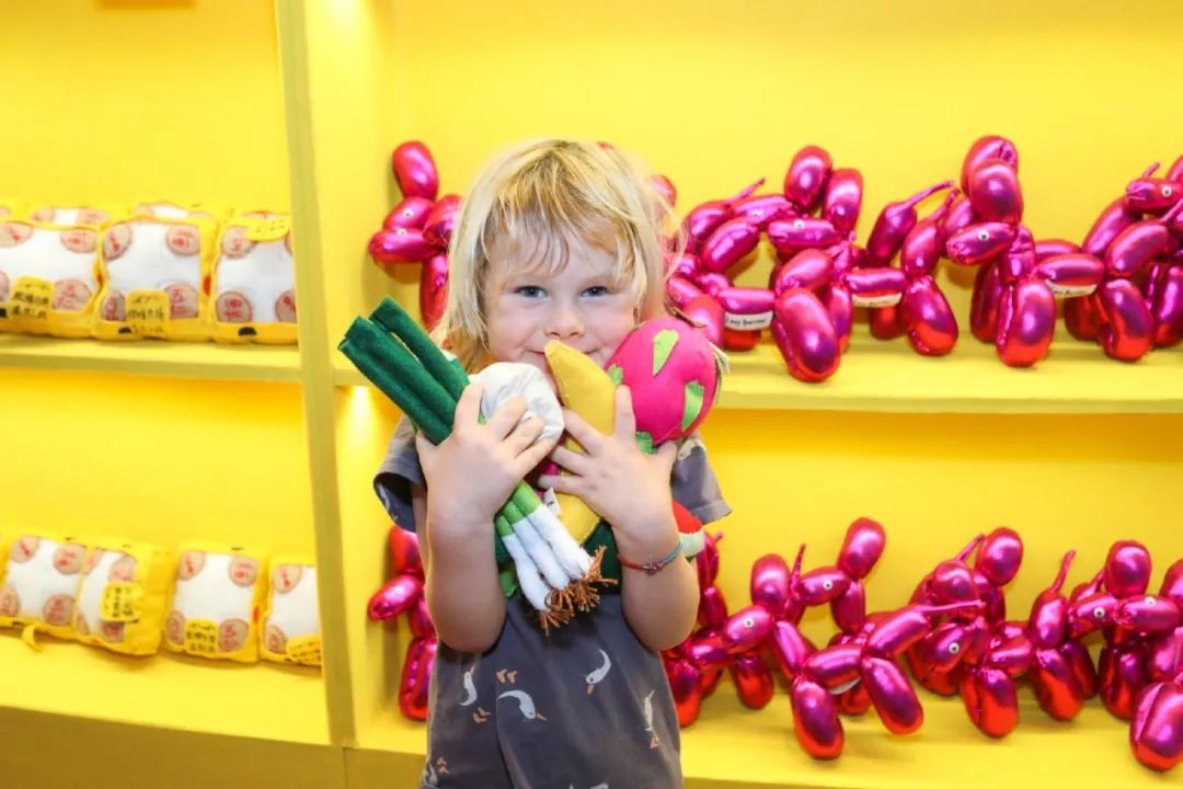 国外全是假货的超市,英国妹子上海