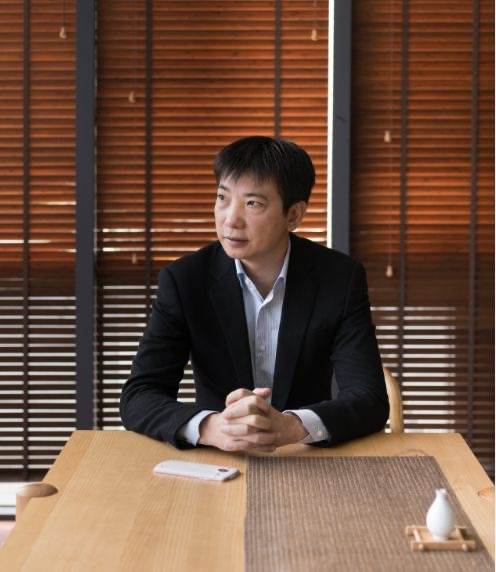 农村穷小子靠努力混成公司老板,穷小子靠炒股逆袭