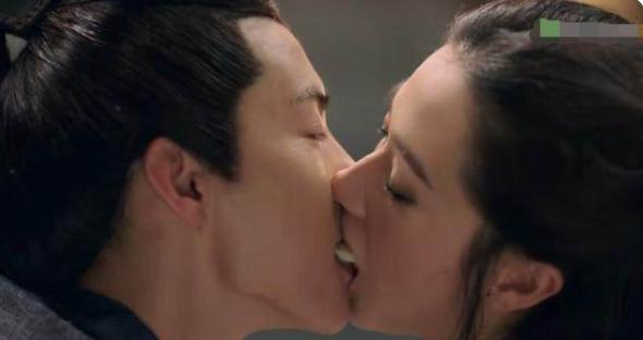 拍个吻戏搞这么多辣眼睛的花招,求求了,放过观众吧