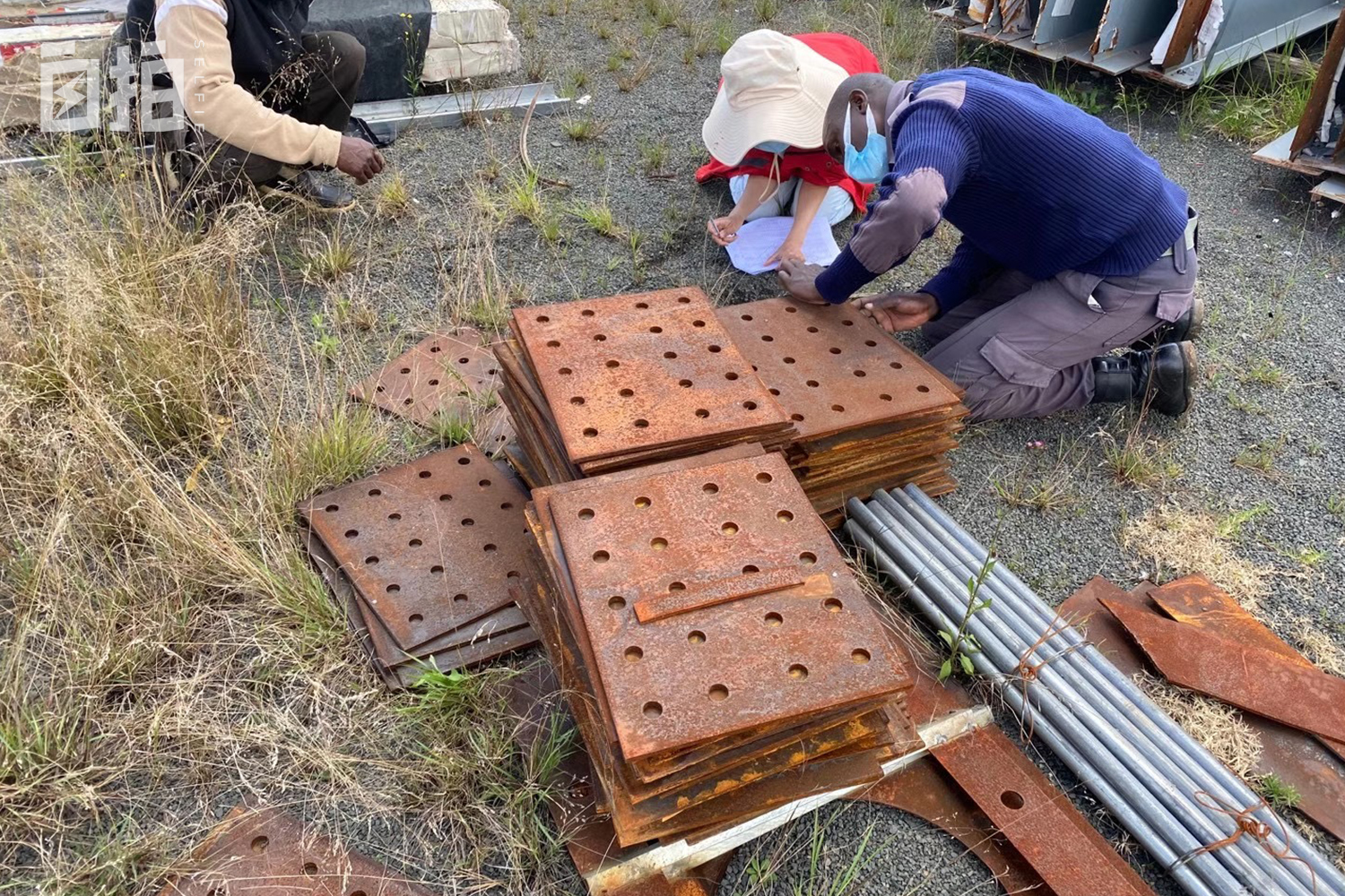 我，女大学生，一毕业就被派去非洲，每年15万工资，现在想回国