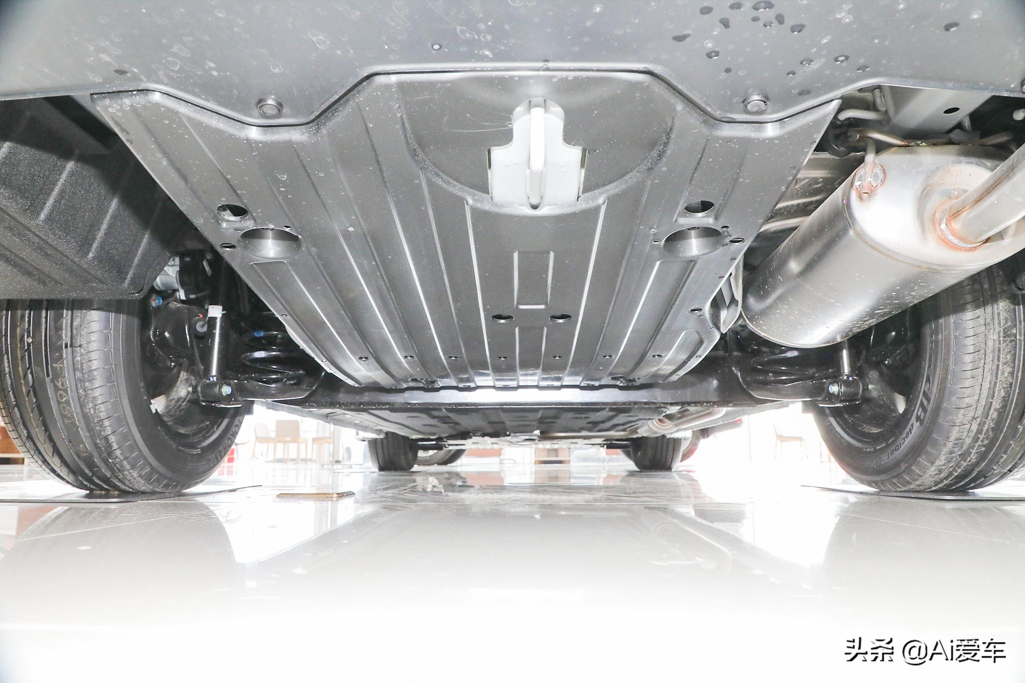 本田享域2021款四缸自然吸气黑色,2019款东风本田享域图片