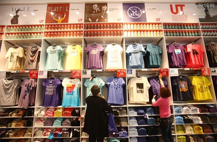 同款衣服实体店比网上贵怎么回事,同品牌的衣服实体店和网店的区别