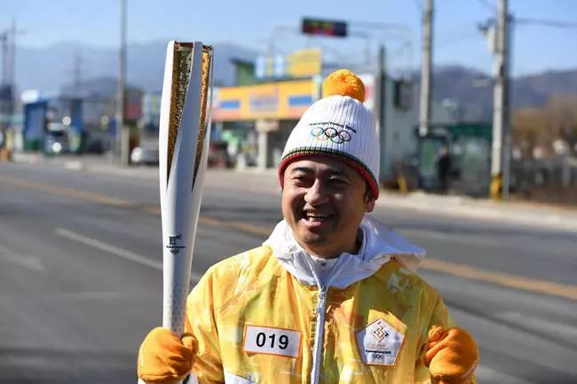 再下一城衣服,安踏买下的运动品牌