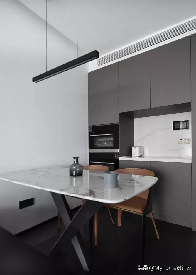 怎么挑选餐桌的材质,如何判断选多大尺寸的餐桌