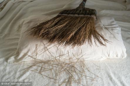 90后有几个人秃头了,年轻人秃头的真实感受