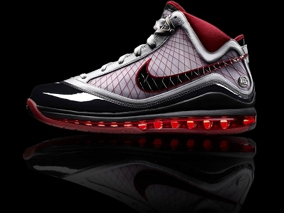 lebron詹姆斯狮子标球鞋,lebronwitness5詹姆斯实战篮球鞋