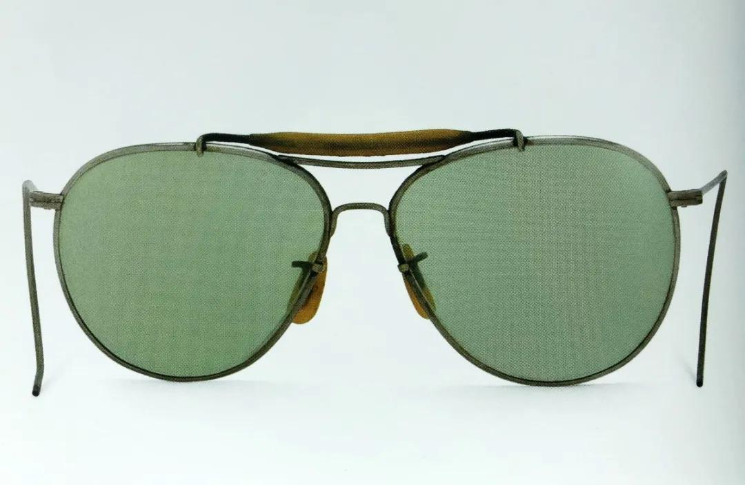 眼镜的百年发展史,一图看懂眼镜发展史