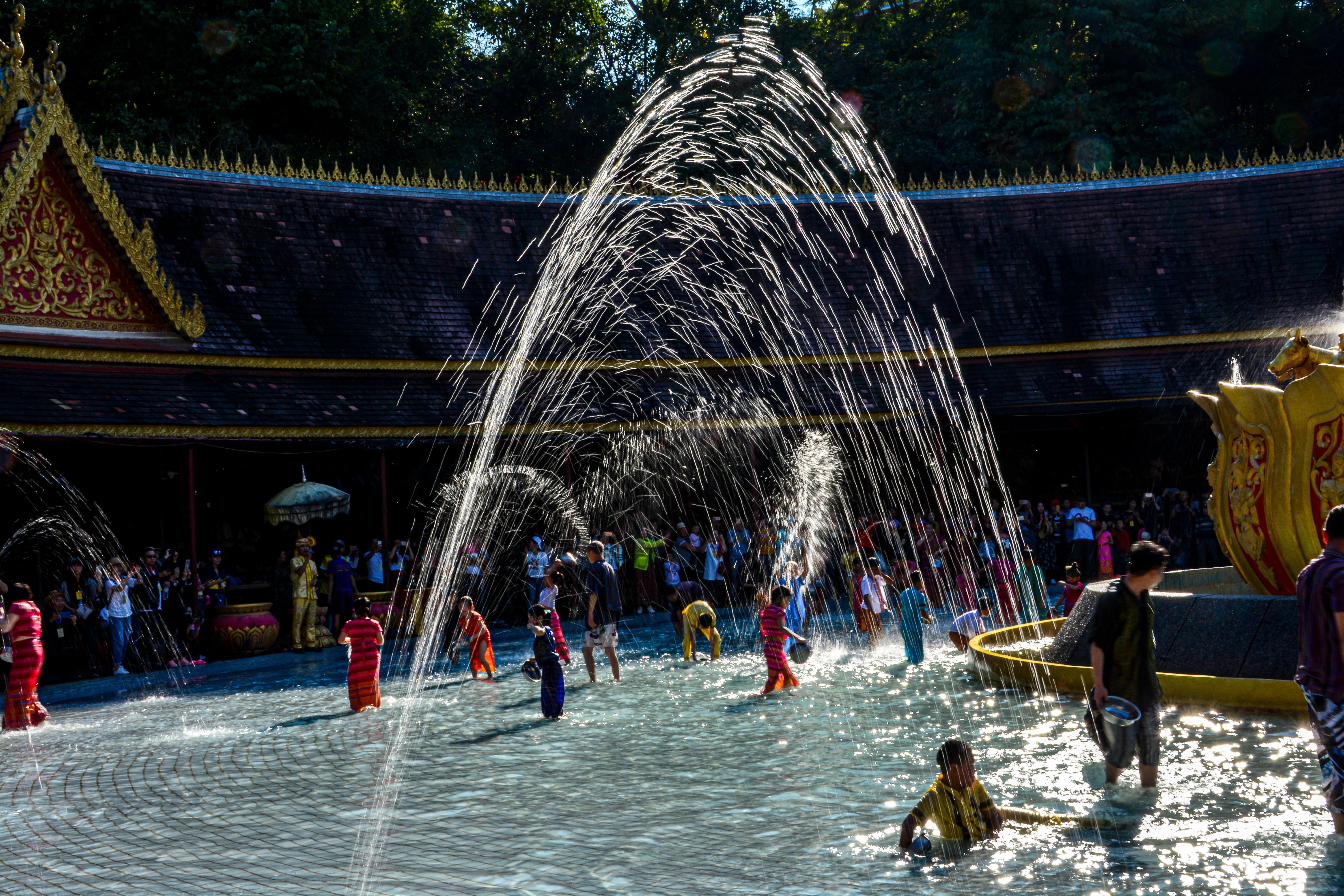 傣族泼水节打鼓完整版,傣族泼水节欢歌