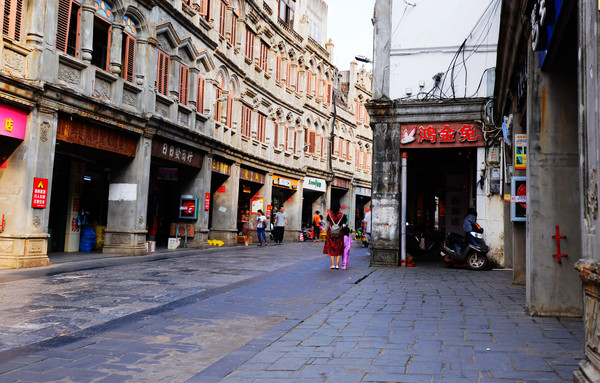 月亮湾海南环岛,月亮湾被称为中国第一滩