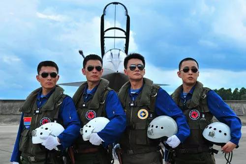 飞行员停飞的可能性大吗,飞行员因故停飞了怎么办