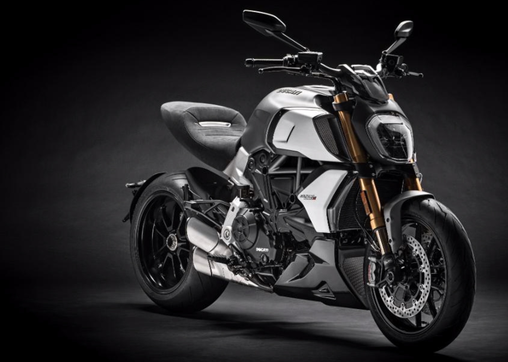 杜卡迪大魔鬼xdiavel版是自动挡吗,杜卡迪全新巡航版大魔鬼xdiavel