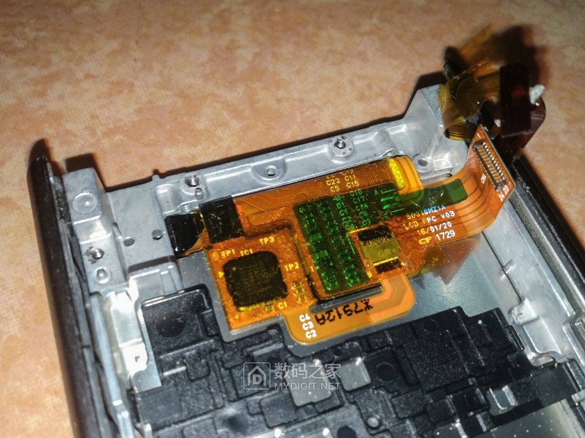 售价1000元的索尼NW-A45无损音乐*放播**器拆解！对比NW-A35主板图