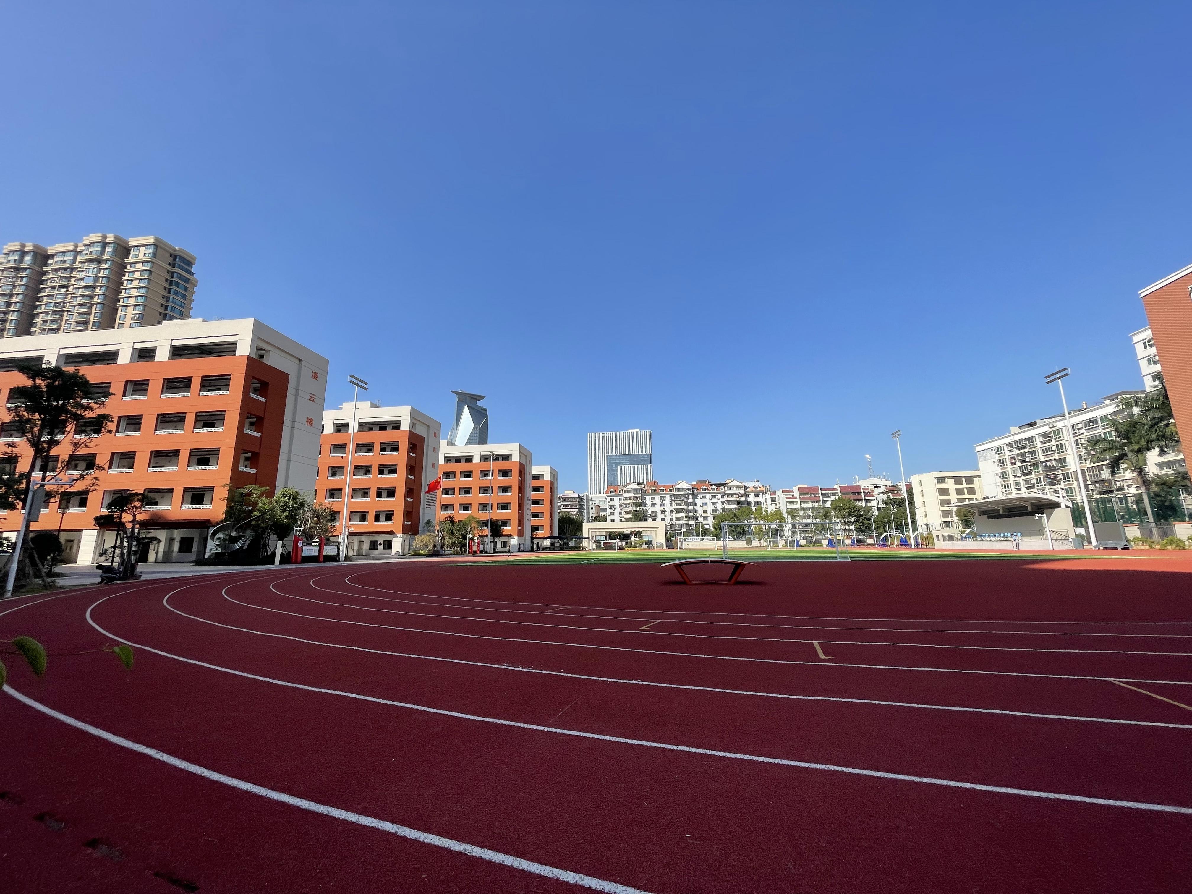 厦门湖滨中学是公办的吗,厦门湖滨中学地址