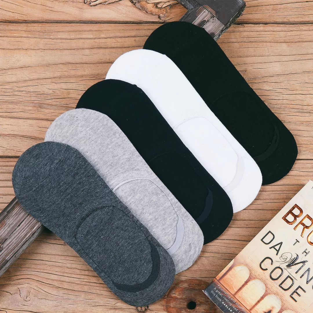 这双袜子告诉你，男人脱了鞋也可以很体面