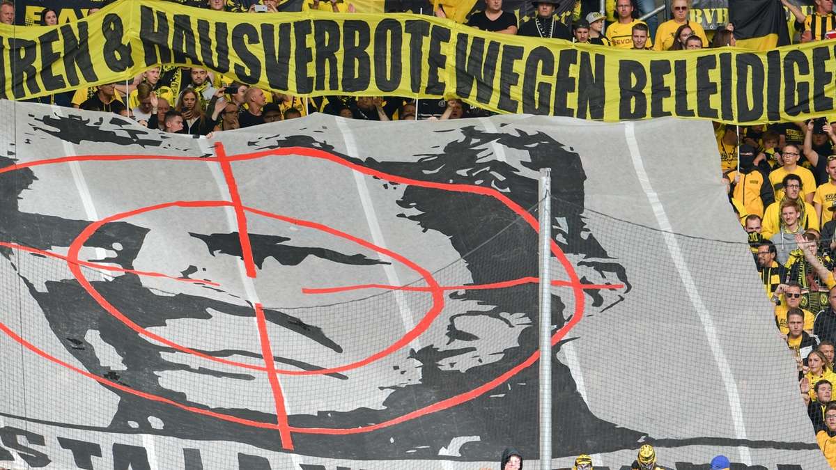 拜仁6连胜霍村,拜仁极端大闹霍村主场