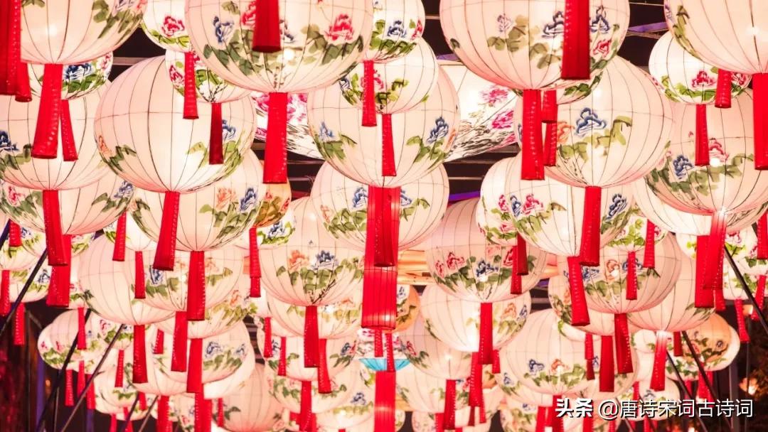 月上柳梢头花市灯如昼意思,元宵节诗词花市灯如昼人月两团圆