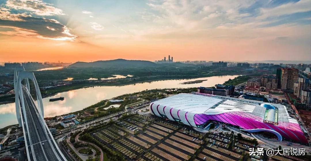 曾一度被看好，如今却陷入争议，龙岗没有前途了？