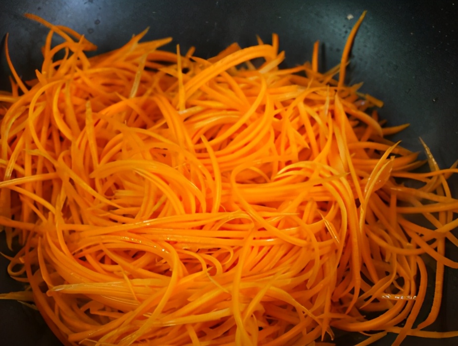 清炒胡萝卜丝最佳吃法,清炒胡萝卜丝家常做法