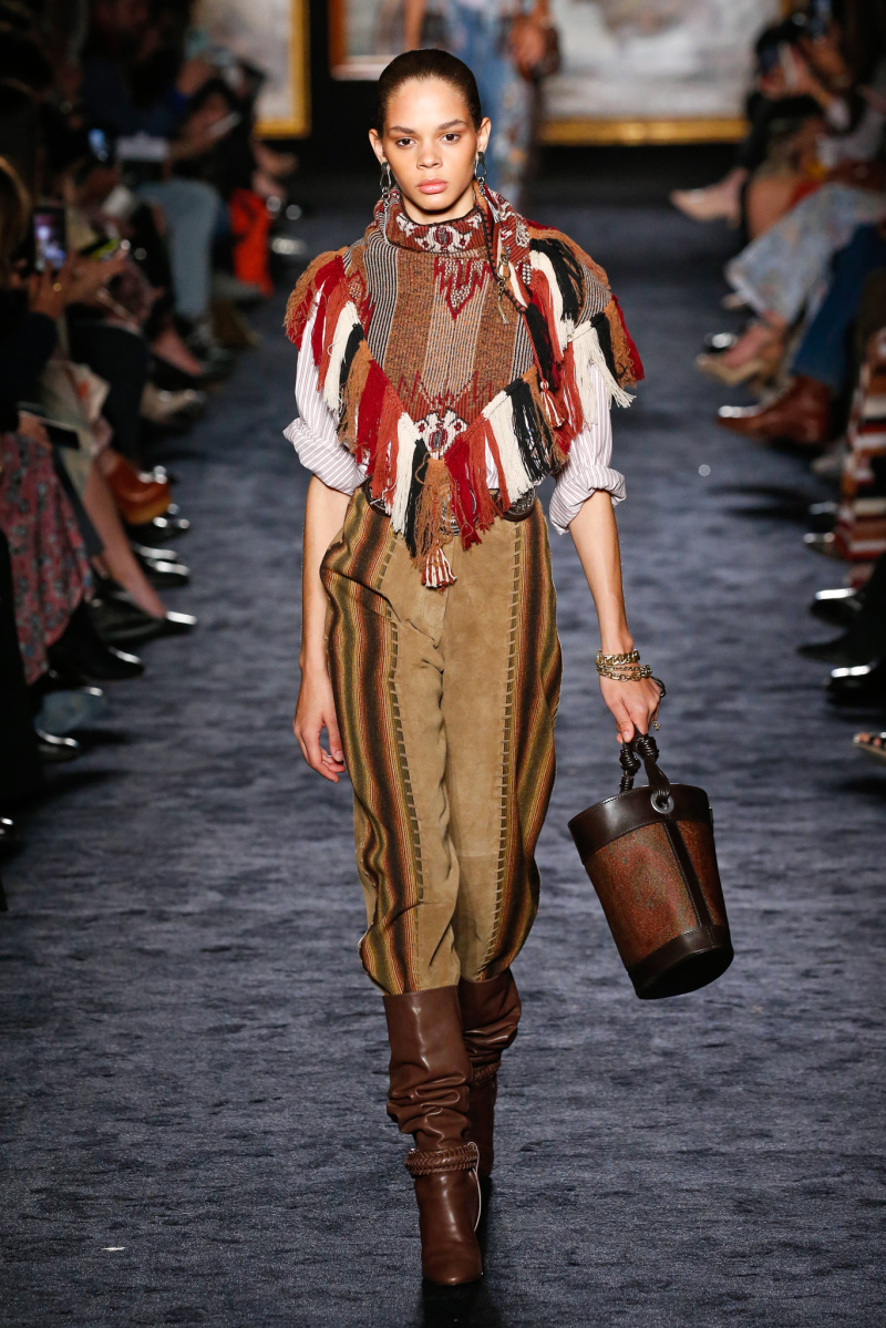 etro刺绣款,etro佩斯利花纹包