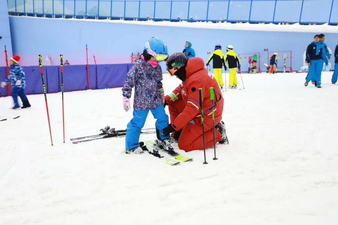 国内儿童玩雪亲子旅游,亲子游玩地点推荐玩雪