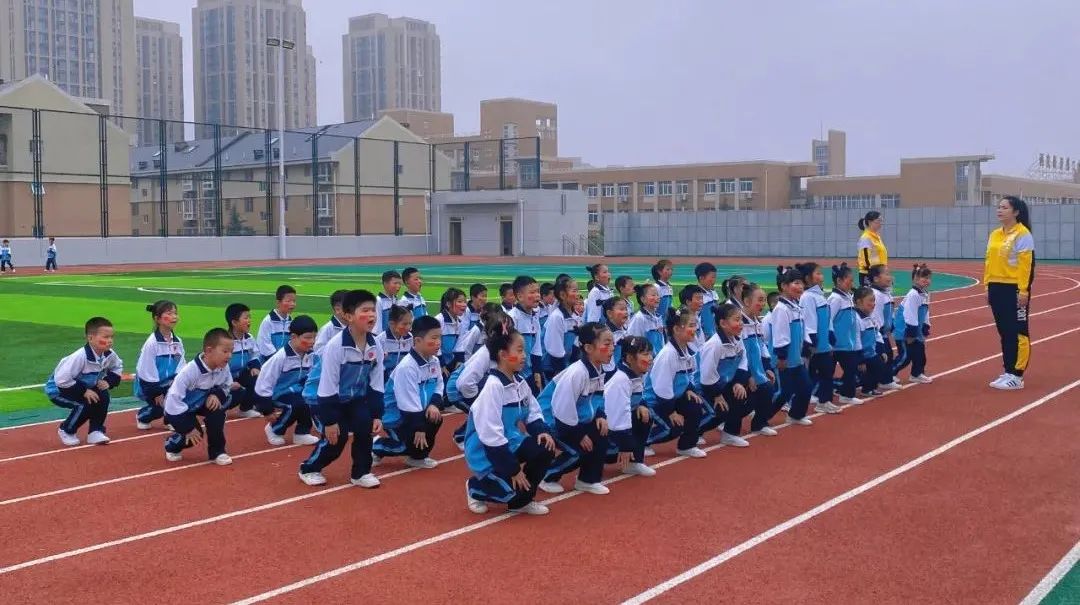 庆祝建党百年大型排舞展演西安,建党100周年校园啦啦操比赛