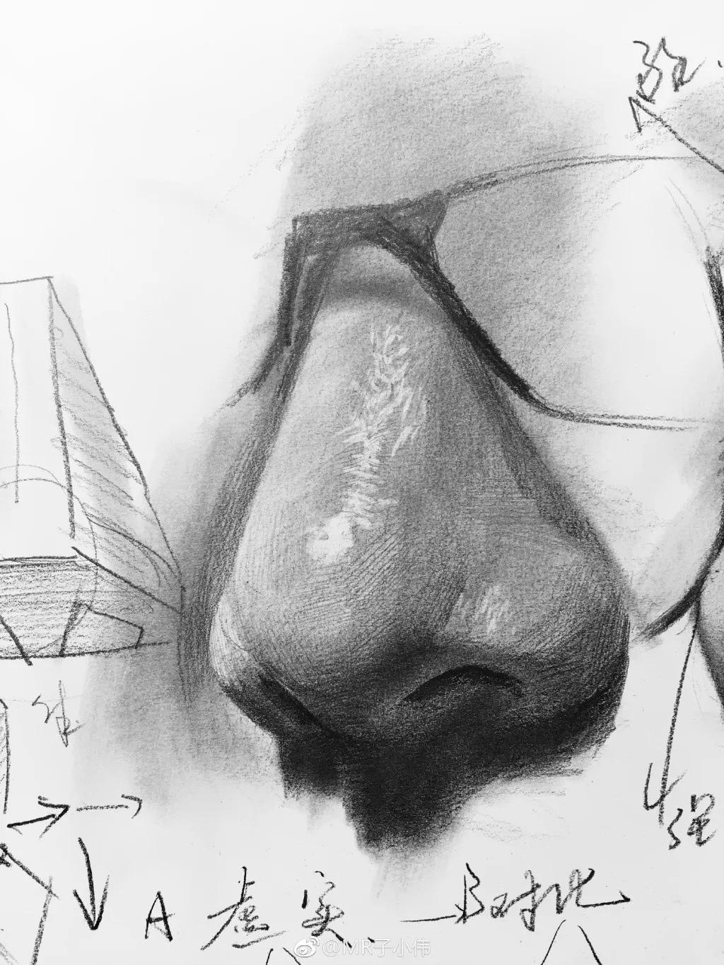 厉害了！他用一支铅笔把明星画了多个，如肖战、蔡徐坤、迪丽热巴