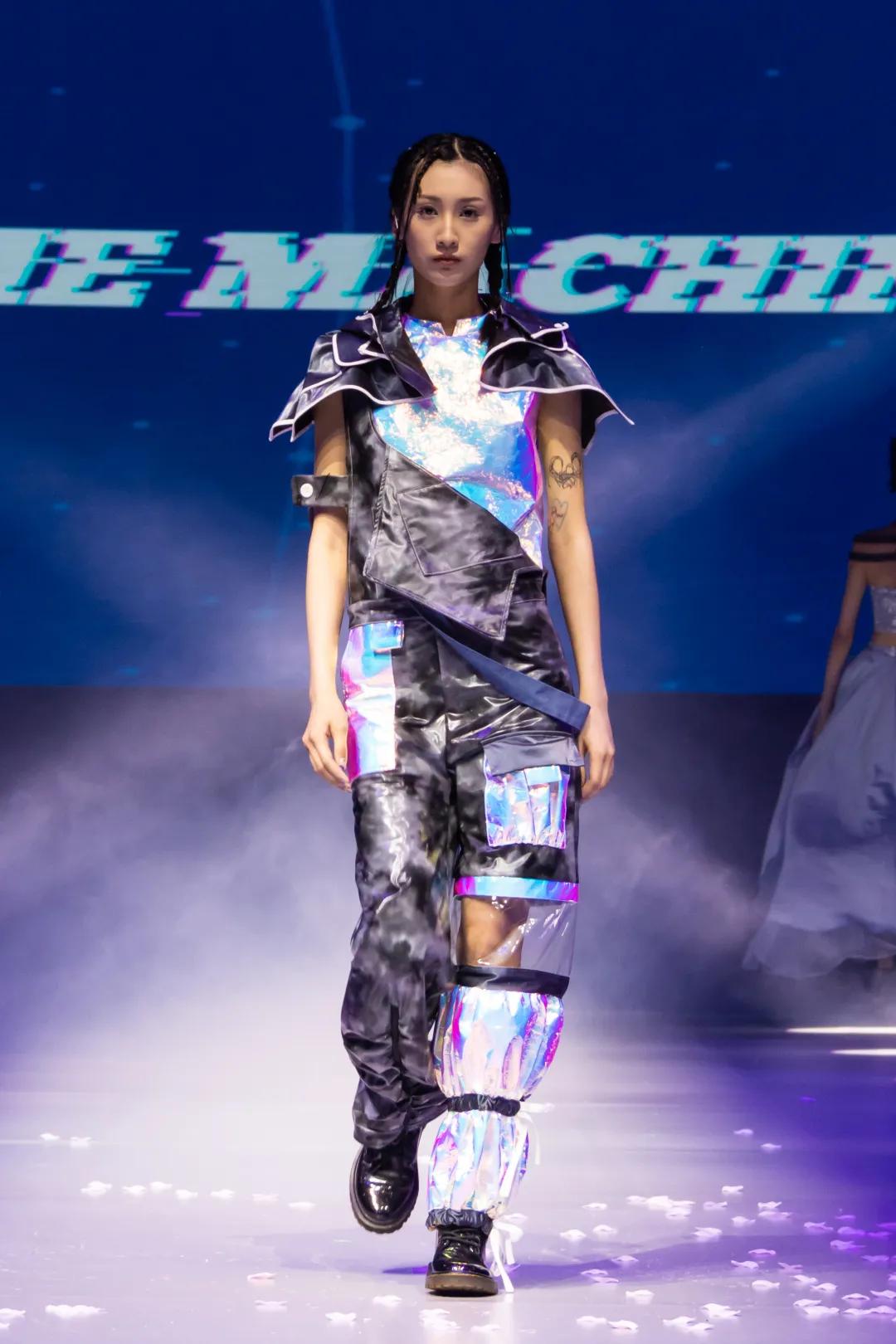 2021年清华服装设计毕业秀,中国优秀的服装设计毕业秀