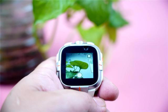 儿童电话手表家长不给他买,小寻电话手表z7与y2区别