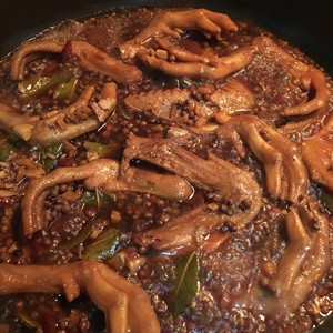 「绝味鸭掌」名门泽佳315网：追剧必备在家做出超级美味