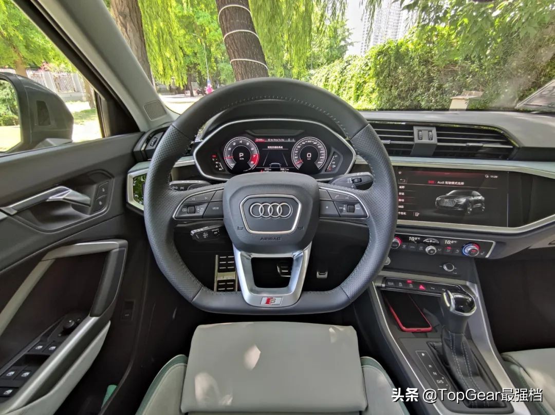 奥迪q3侧颜图片,奥迪q3轿跑美背