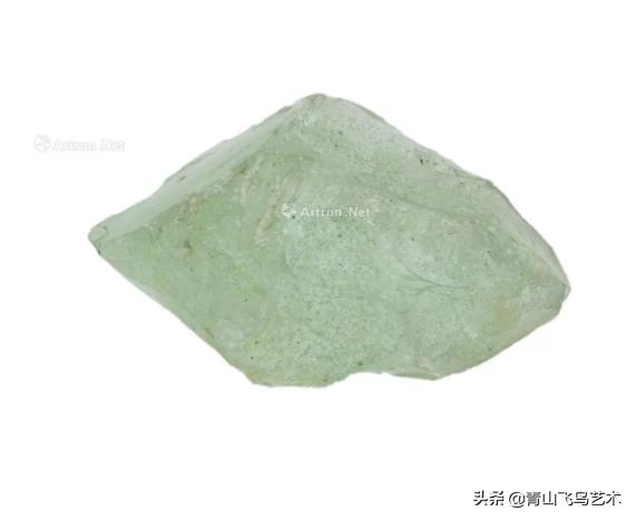 九件价值不菲的精美天然水晶精品图片赏析，每件都精巧细致